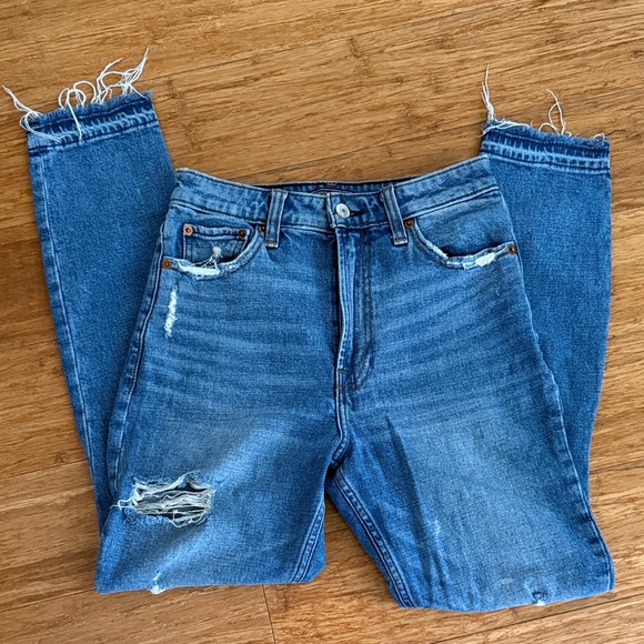 Abercrombie & Fitch Light Blue High Rise Jeans size 2R High rise slim - Picture 1 of 8